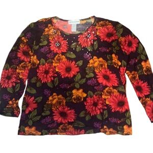 Vintage black floral long slevee with rhinestones